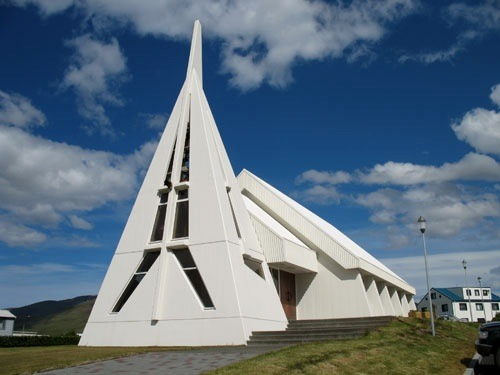 Æskulýðsmessa í Hólaneskirkju