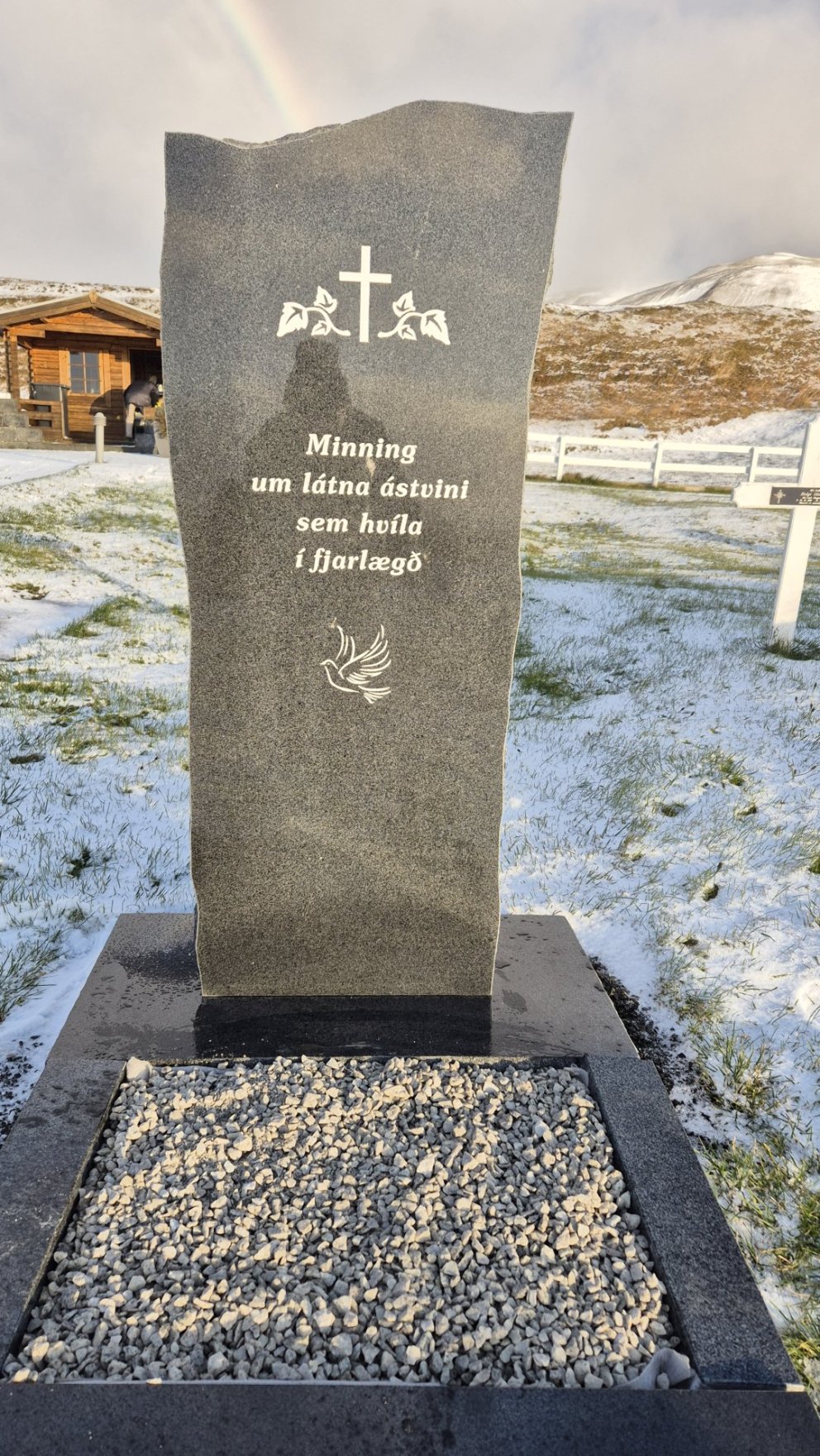 Spákonufellskirkjugarður - minnisvarði