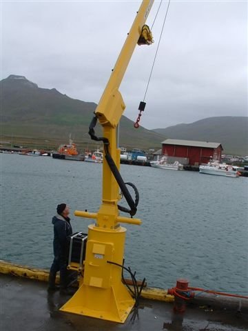 Nýr löndunarkrani á Skagastrandarhöfn.