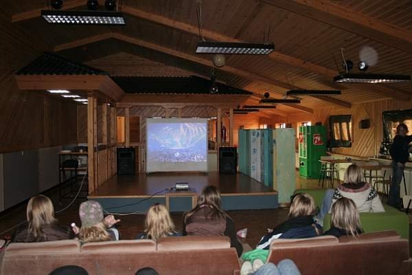 Evrovision í félagsmiðstöðinni