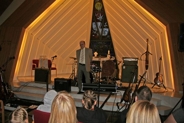 Full kirkja á tónleikum Eivarar NÝJAR MYNDIR