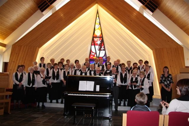 Skagfirðingar sungu í Hólaneskirkju