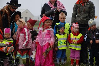 Ævintýri á gönguför barnanna