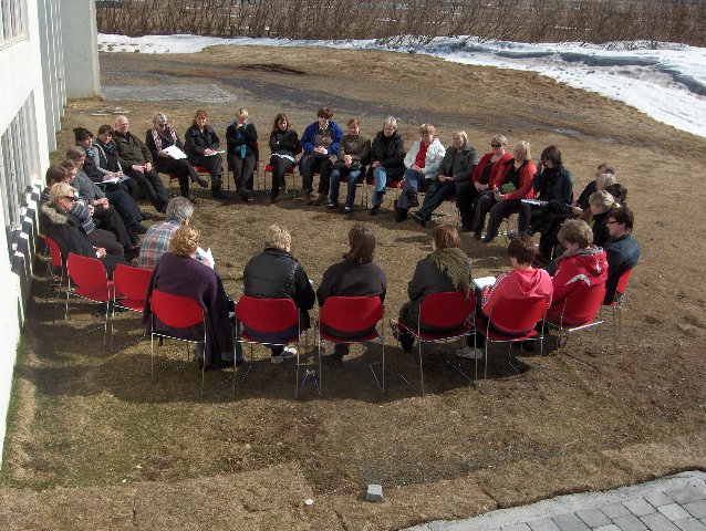 Kennarar á námskeiði um ritlist