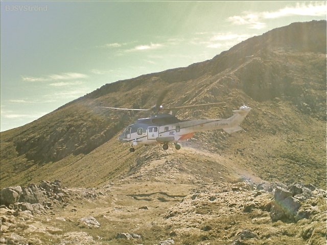 Hringdi fyrst í Kántrýbæ eftir brotlendingu