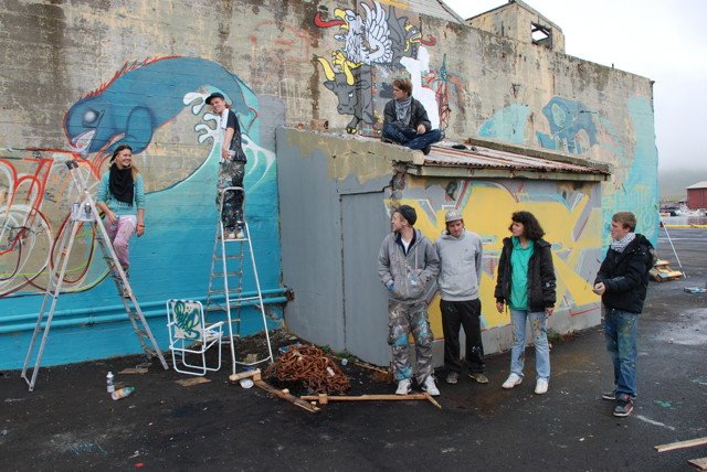 Listaverk á gafl síldarþrónna