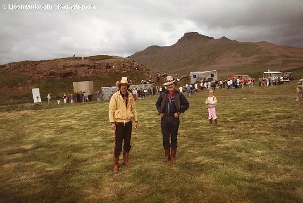 Leitað eftir myndum vegna Kántrýsafns