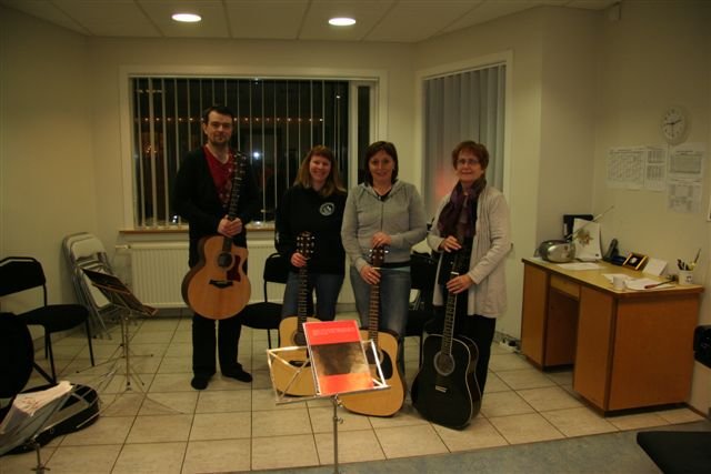 Gítarnámskeiði fyrir fullorðna.