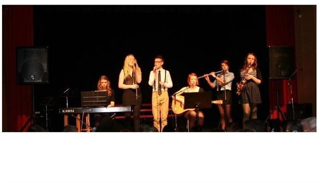 Félagsmiðstöðin í úrslitum söngkeppninnar