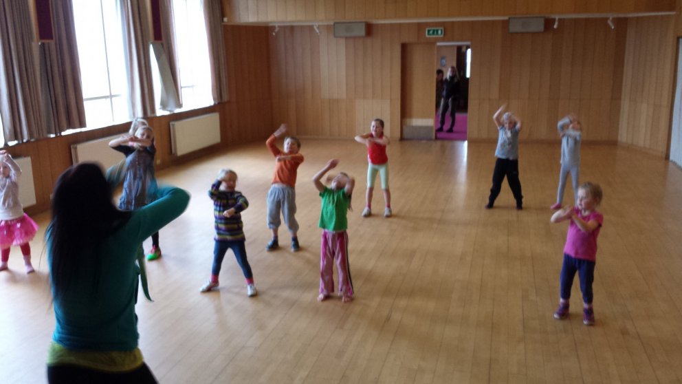 Á Skagaströnd er aldeilis líf og fjör nú á haustdögum.