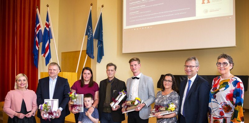 Tveir fyrirmyndarkennarar