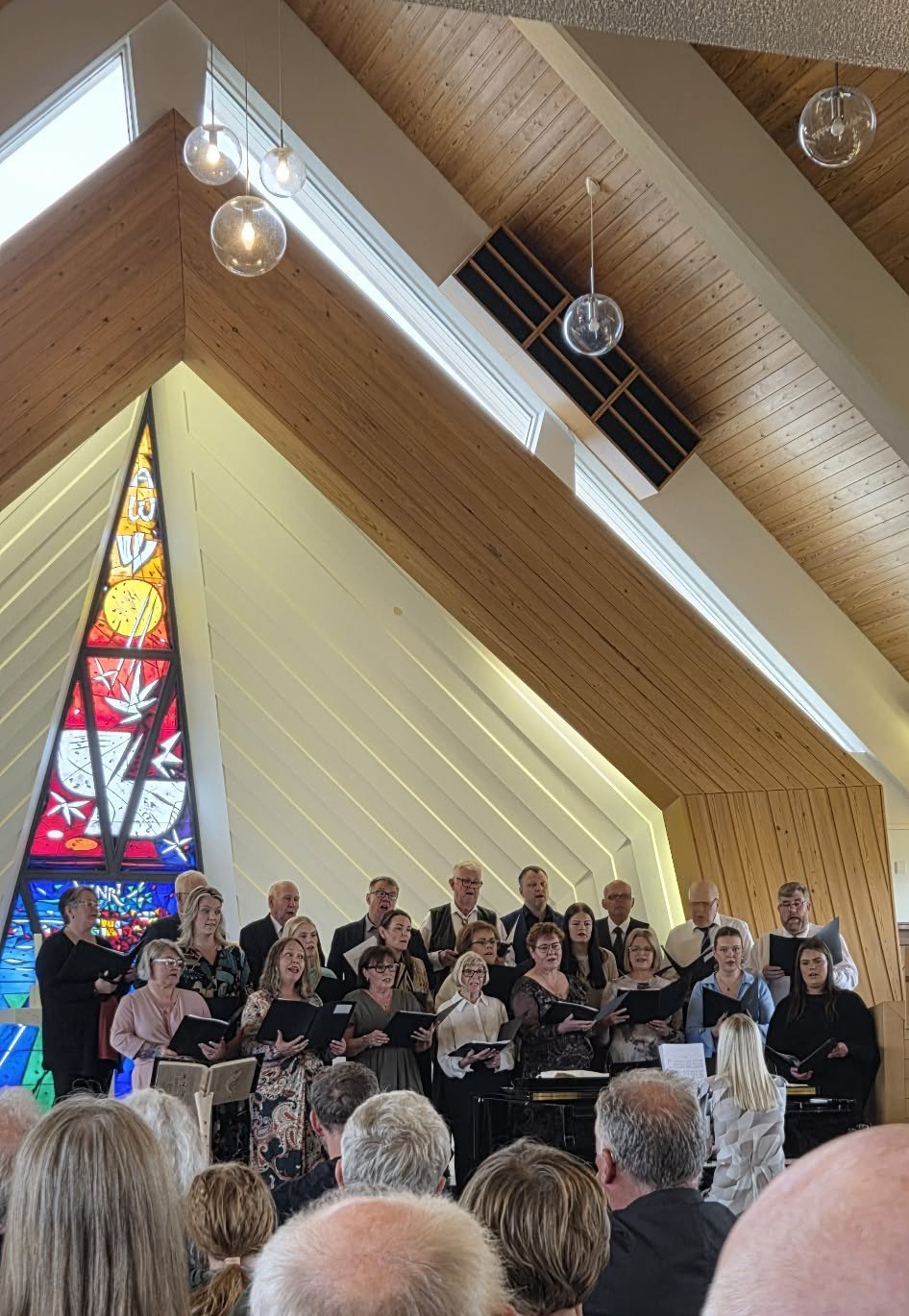 Sumartónleikar kirkjukórs Hólaneskirkju