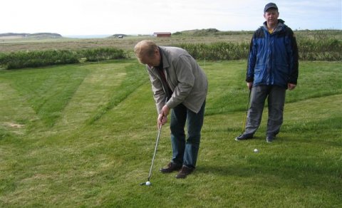 Nýr púttvöllur vígður