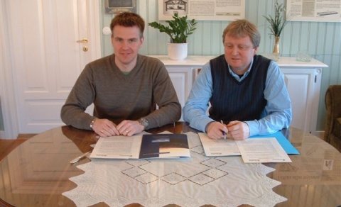 BioPol ehf. á Skagaströnd og Veiðimálastofnun skrifa undir samstarfssamning