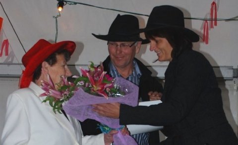 Soffía Lárusdóttir fær viðurkenningu