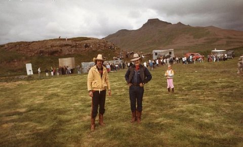 Leitað eftir myndum vegna Kántrýsafns