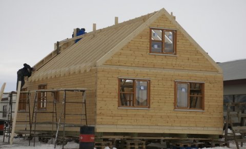 Bústaður byggður á fjórum mánuðum