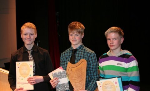 Egill Örn sigrar í framsagnarkeppni grunnskóla A-Hún