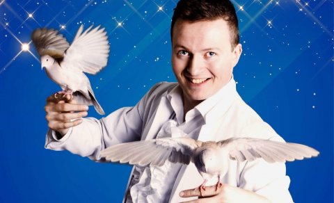 Einar Mikael törfamaður í heimsókn