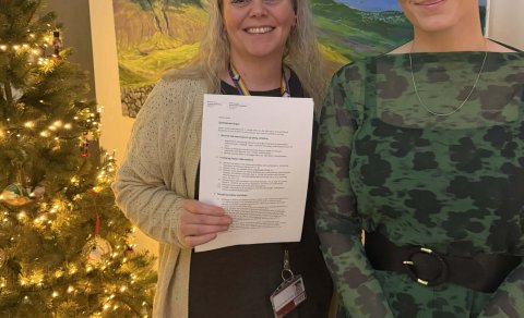 Berglind Hlín Baldursdóttir deildarstjóri stoðþjónustu ásamt Alexöndur Jóhannesdóttur sveitarstjóra.