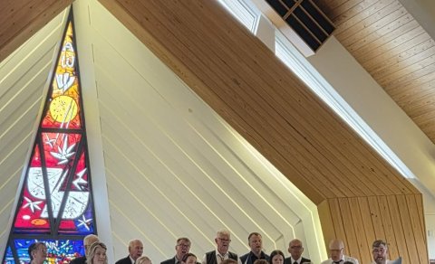 Sumartónleikar kirkjukórs Hólaneskirkju