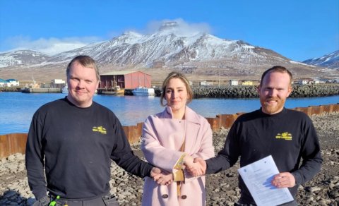 FRÉTTASKOT FRÁ SKAGASTRÖND