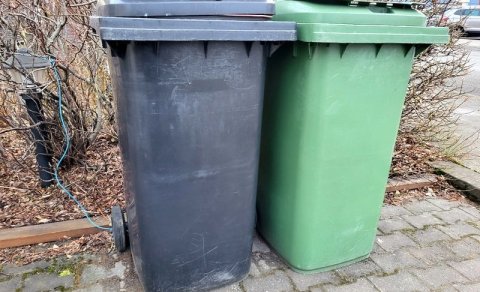 Sorphirða færist til fimmtudags